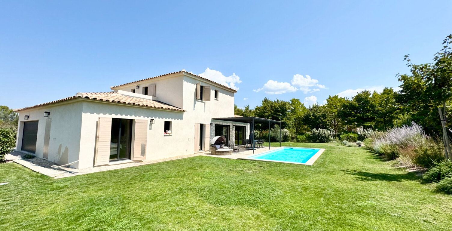 CRUYES  PISCINE 175M² AIX NORD — photo 1