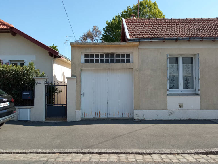 RD POINT DE PARIS - GARAGE / BOX — photo 1