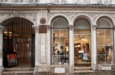 AUXERRE CENTRE VILLE - LOCAL COMMERCIAL VENDU OCCUPE - 220M² - RESERVES 100M² — photo du bien