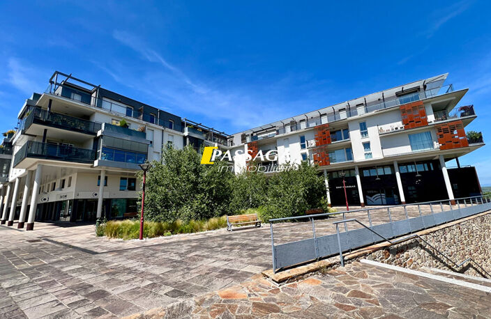 Appartement RODEZ - 4 pièce(s) - 85.90 m² - Balcon 10.60 m² - Garage double 34 m² — photo 2
