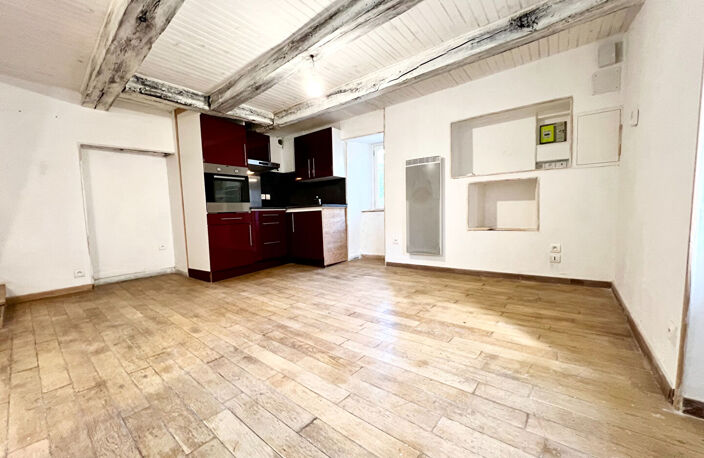Maison CRUEJOULS - 2 pièce(s) - 66.84 m² — photo 2