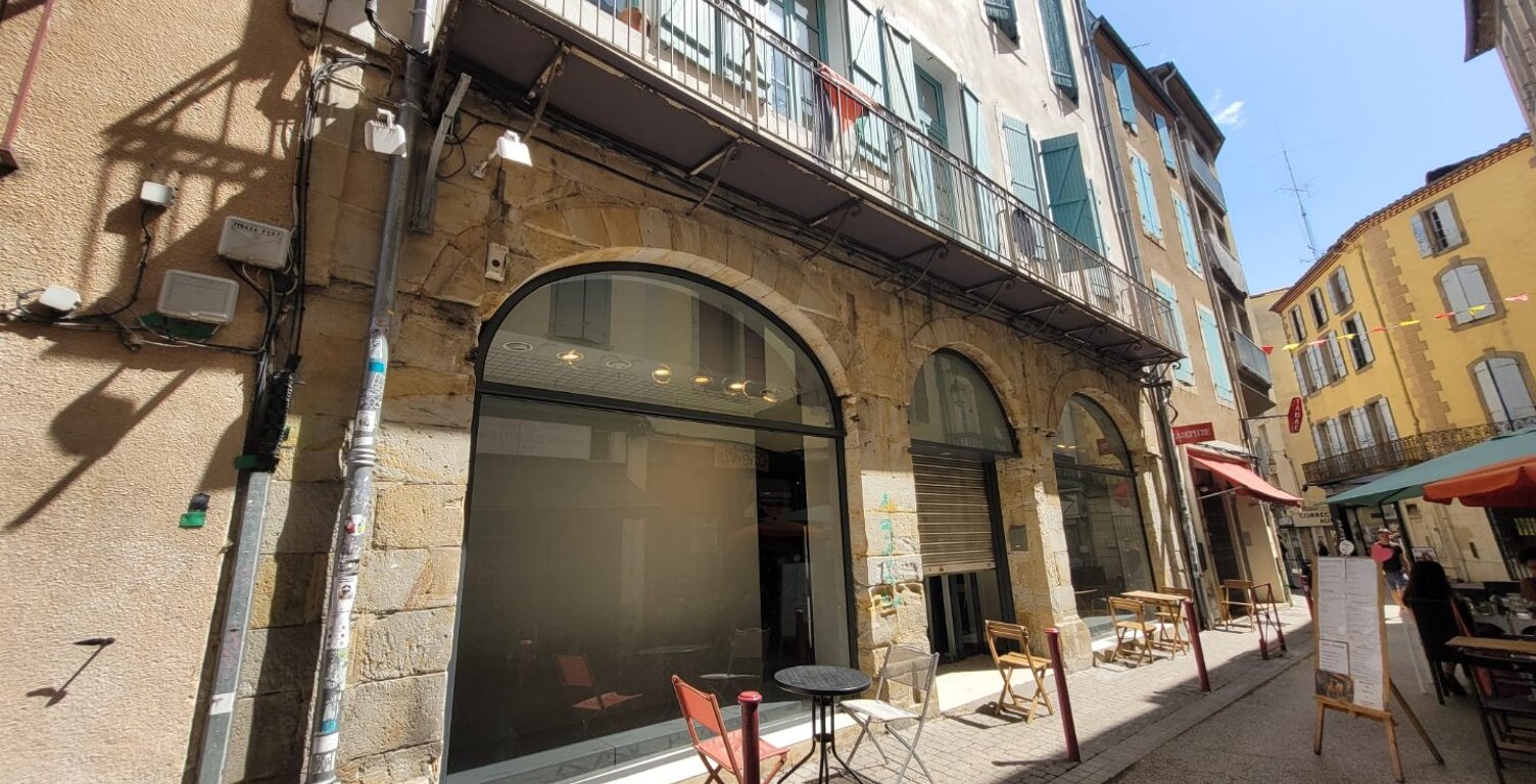 Location commerce  181 m² à Foix (09000) — photo 1