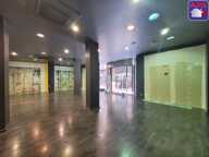 Commerce  181 m² — photo 2