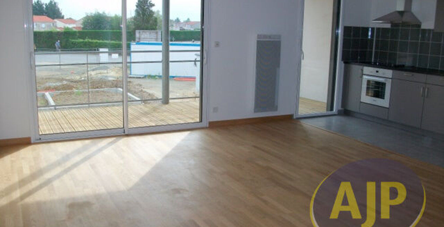 Appartement 3 pièces 72.18 m2 - Centre Ste Pazanne — photo 1
