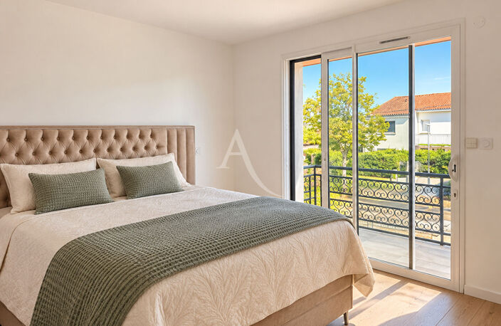 ROCHEFORT MAISON de 148 m² - 4 CHAMBRES - JARDIN - DPE A — photo 5
