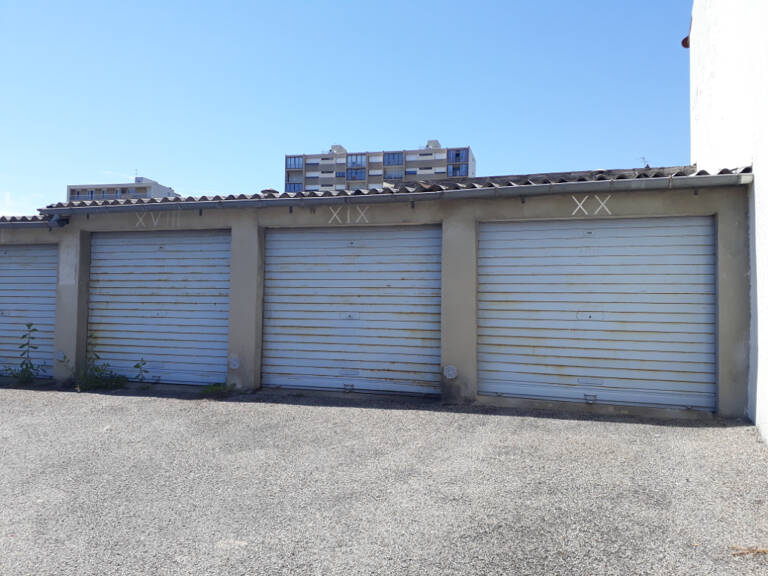 GARAGE — photo 1