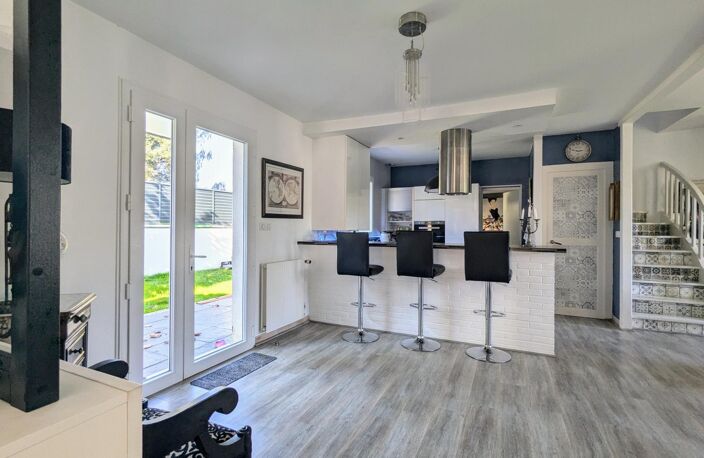 Grande maison familiale rénovée dans le bourg — photo 2