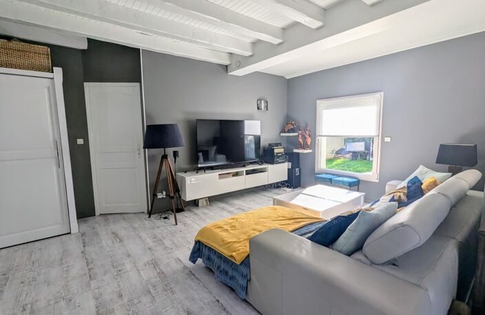 Grande maison familiale rénovée dans le bourg — photo 3