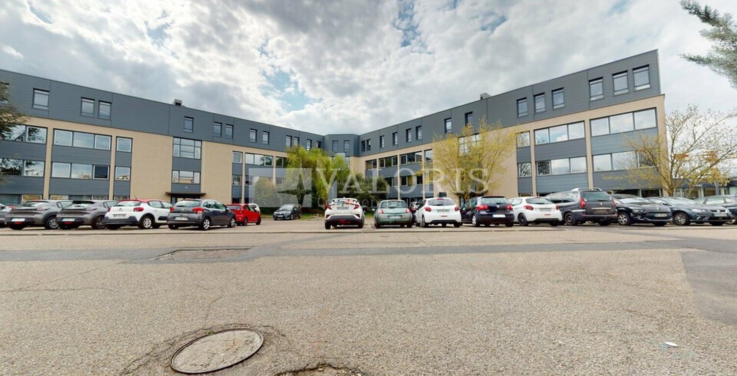 BUREAUX à LOUER — photo 1