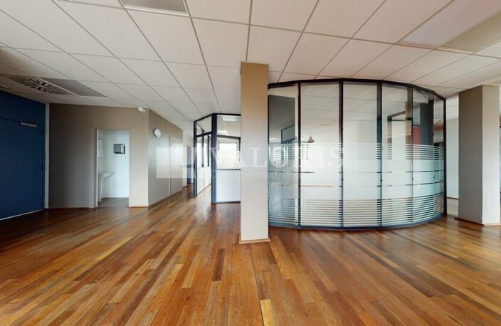 BUREAUX à LOUER — photo 2