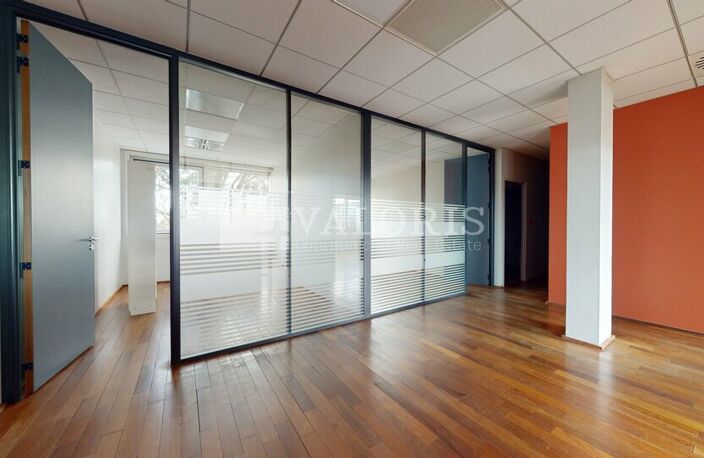 BUREAUX à LOUER — photo 4
