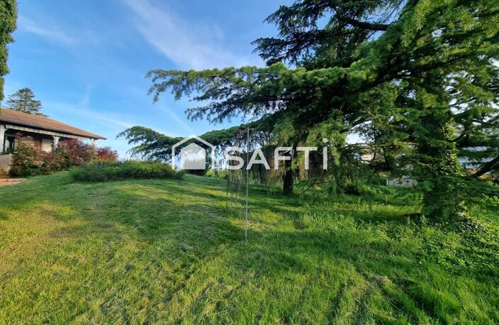 Maison de construction traditionnelle  sur un magnifique parc arboré ! — photo 2