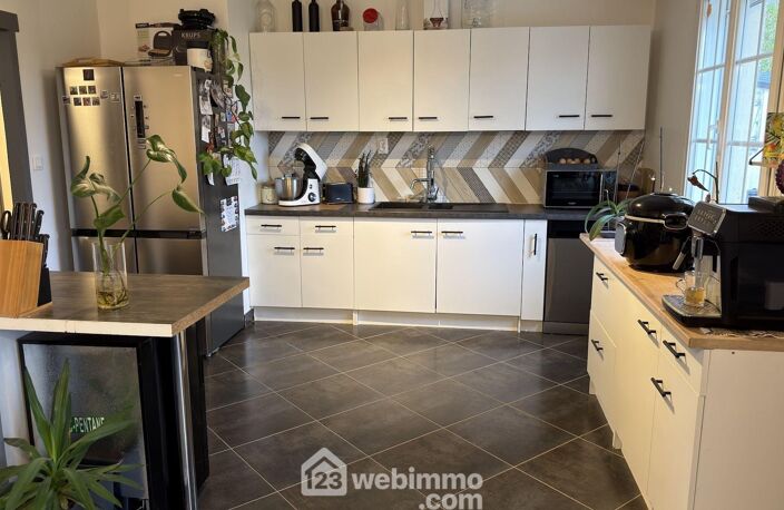 Maison - 91m² - Sermaise — photo 5