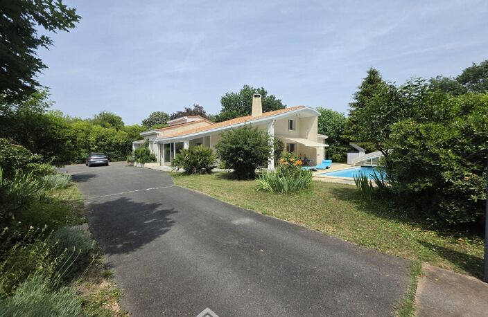 Maison - 170m² - Blanquefort — photo 3