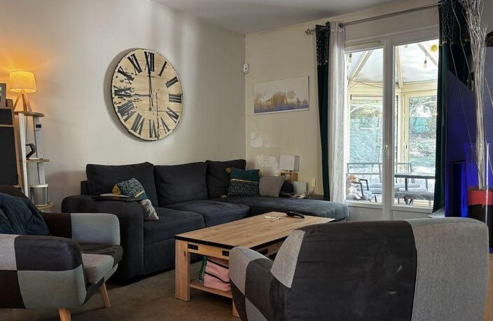 Maison - 131m² - Nieuil-l''Espoir — photo 5