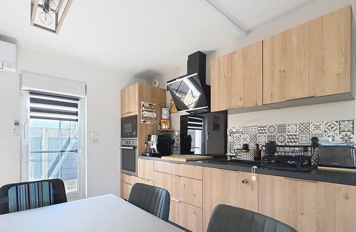 T3 de plain-pied en RDC d'une maison 83 m2 avec jardin, terrasse et parking — photo 3