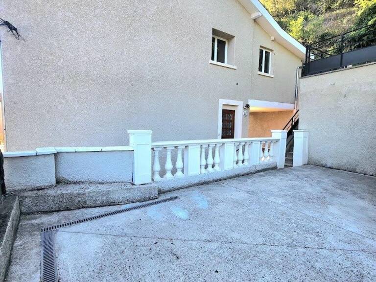 MAISON DE VILLE sur 996m2 Terrain — photo 1