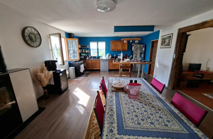 Maison 4 pièces de 128 m² avec dépendance de 29m². — photo 2