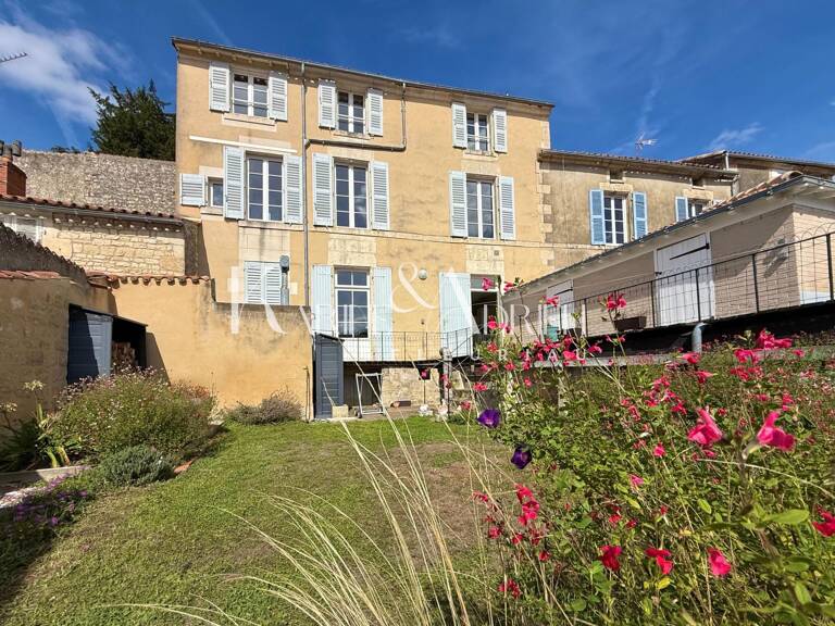 Ensemble immobilier avec maison de ville 6 chambres et sa deuxième maison T3 — photo 1