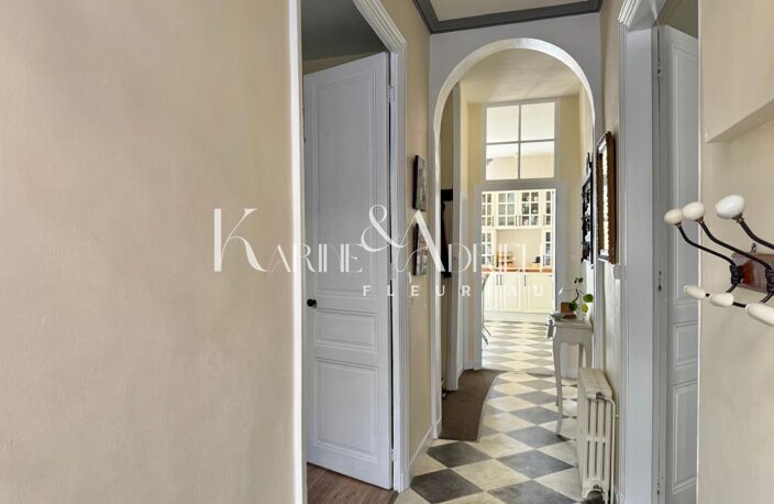 Ensemble immobilier avec maison de ville 6 chambres et sa deuxième maison T3 — photo 3