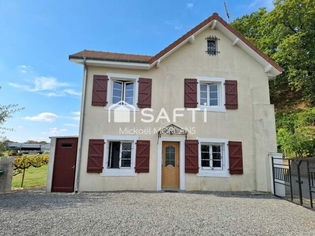 Maison de village pleine de charme  3 chambres, jardin et calme — photo du bien