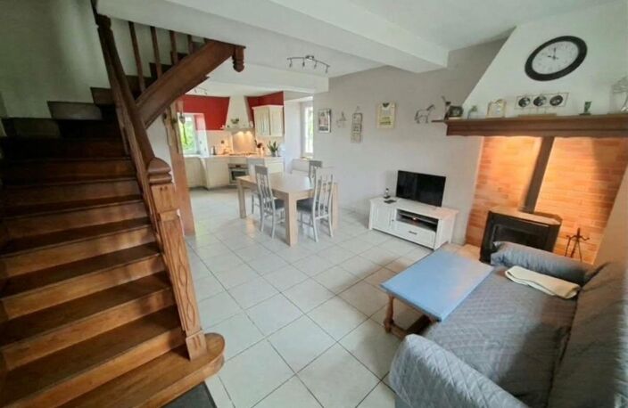 Maison de village pleine de charme  3 chambres, jardin et calme — photo 4