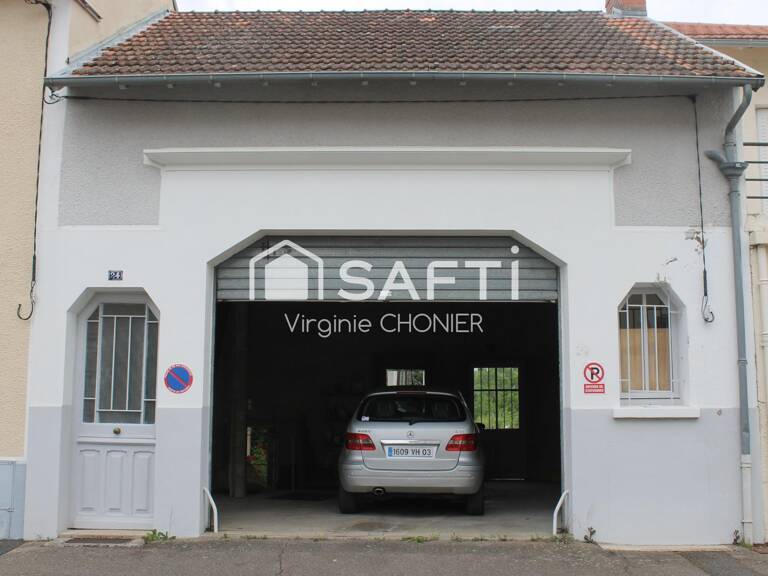 Bâtiment à rénover — photo 1