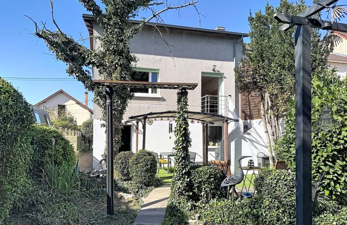 HOUILLES  Quartier Les Belles Vues  Maison familiale de 110 m² avec jardin plein Sud — photo 2