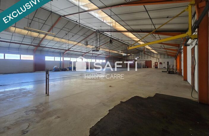 Batiment industriel et commercial d'environ 1134m2 — photo 2