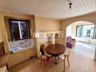 SALVIAC  Maison de ville en pierre à rénover  55 m²  Centre du village — photo 2