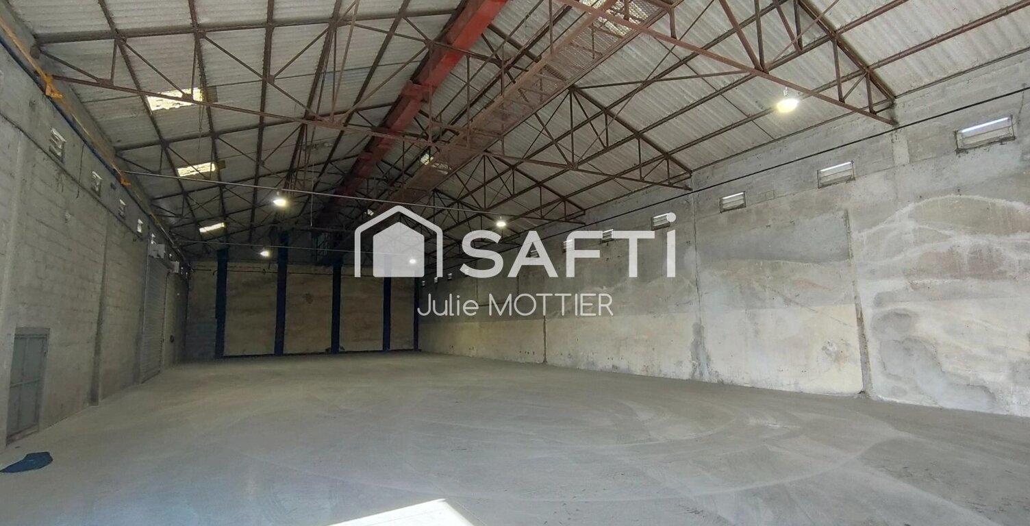 ENTREPOTS (94m², 100m², ou plus) ACCES FACILE N11 (La Rochelle Niort Paris) — photo 1