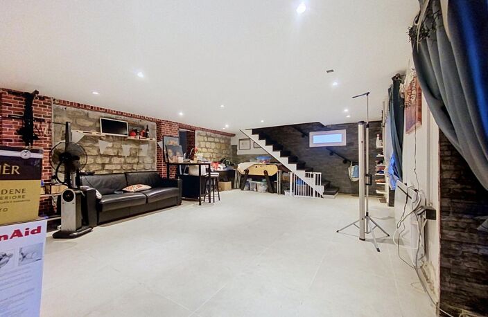 Maison F6 avec piscine et jardin — photo 3