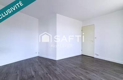 Grand T1 de 36 m2 avec salle de bain et cuisine fermée — photo du bien
