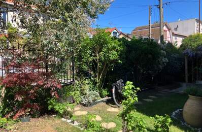 Rue calme, soleil, jardin, terrasse et dépendance — photo du bien