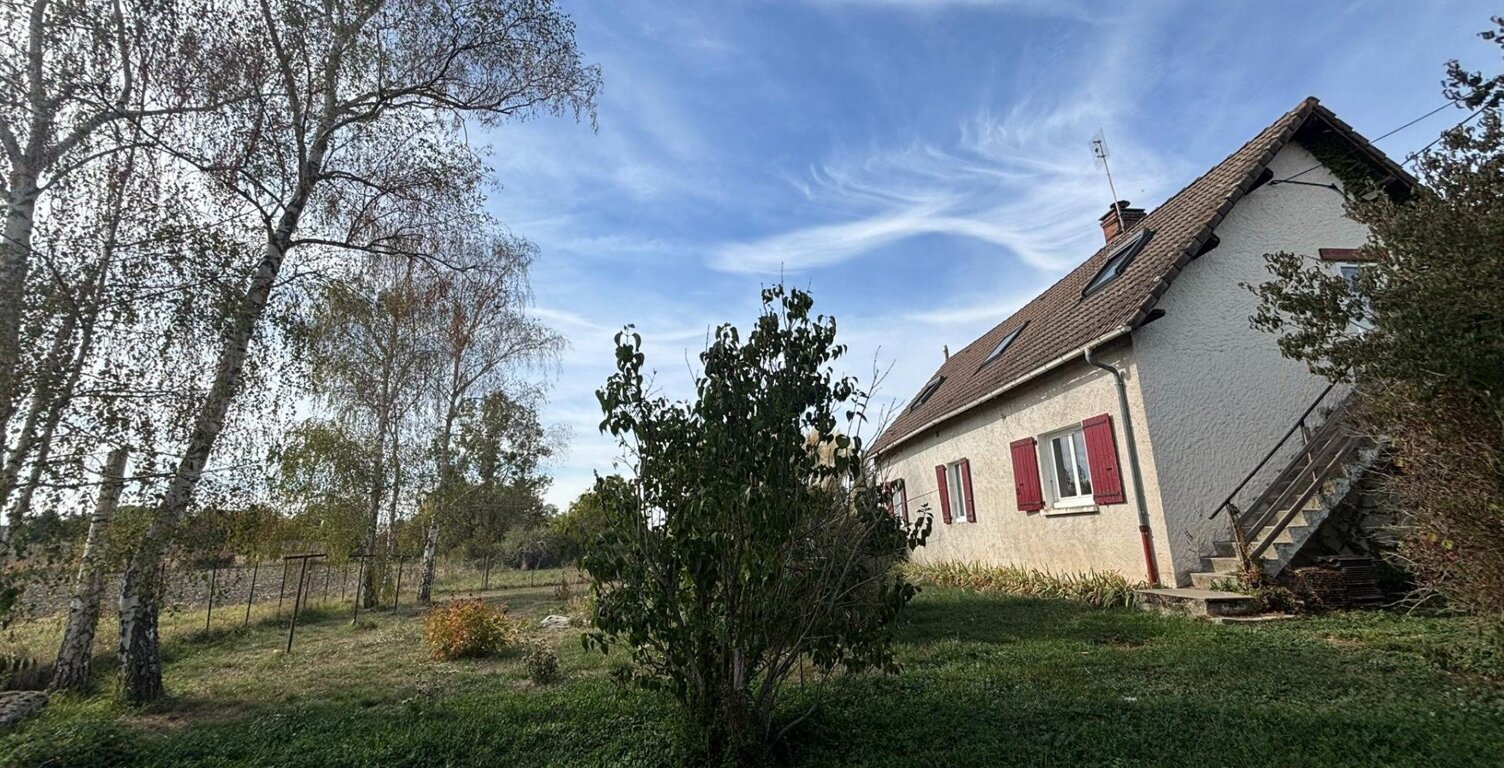 Ensemble Immobilier avec longère rénovée et nombreuses dépendances — photo 1