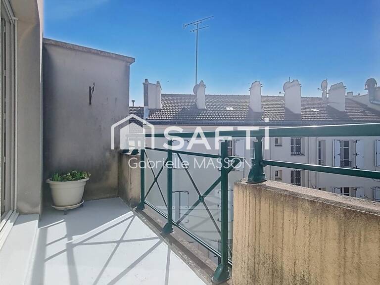 Rue DANTON - Bel appartement avec 2 balcons et double parking — photo 1