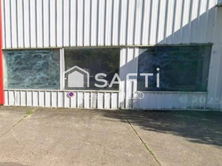 À vendre  Grand garage / espace de stockage d'environ 85 m²  Secteur Faulquemont — photo 1