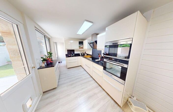 Maison pierre 137 m² Libourne centre — photo 2