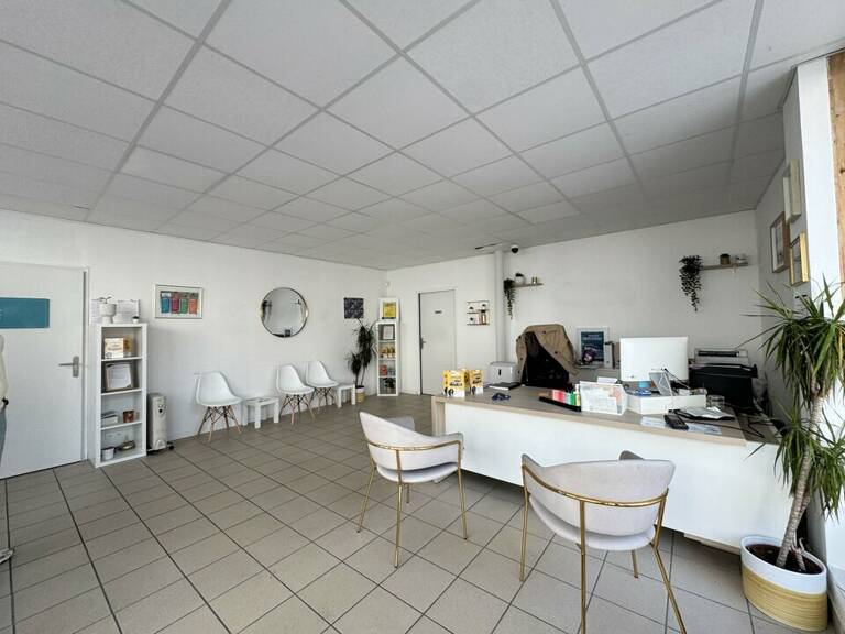 à LOUER — photo 1