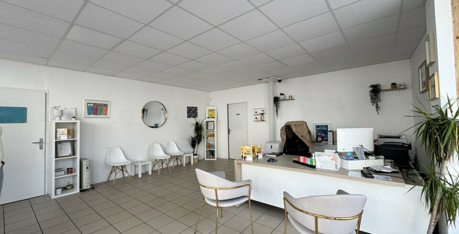 à LOUER — photo 1