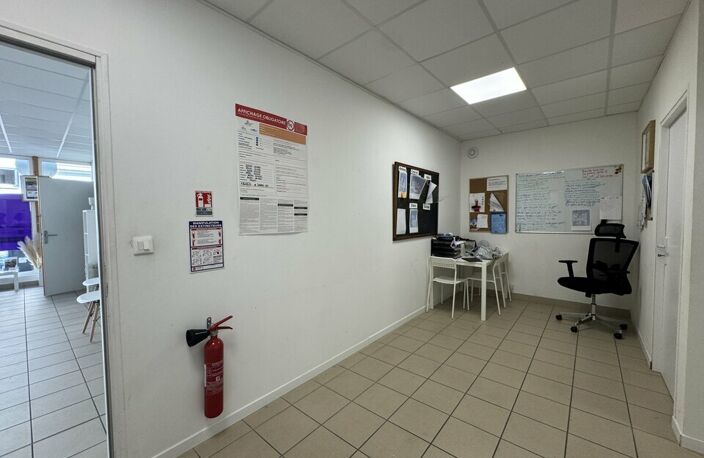 à LOUER — photo 3