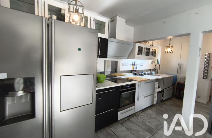 Vente Maison/villa 9 pièces — photo 2