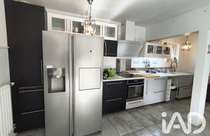 Vente Maison/villa 9 pièces — photo 3