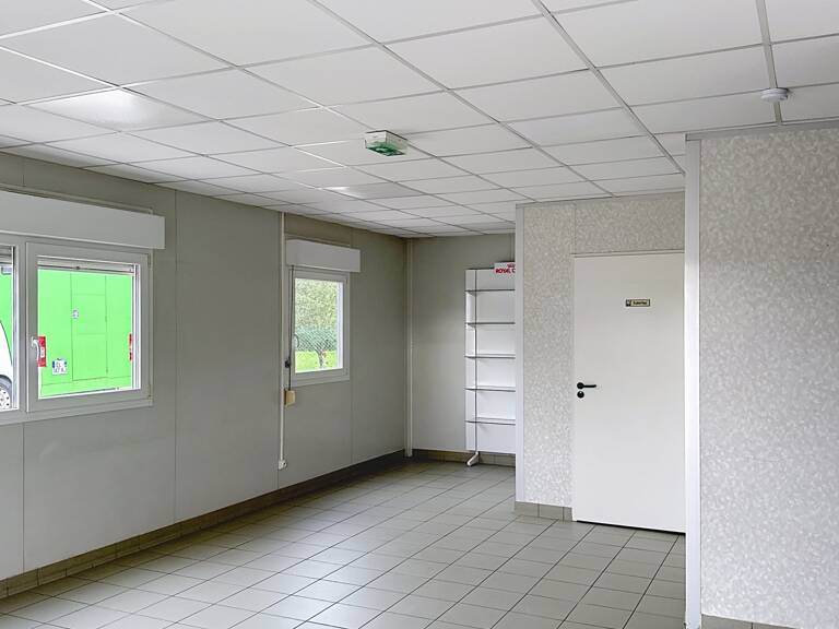 Vente Boutique/Local commercial 160 m&sup2; — photo 1