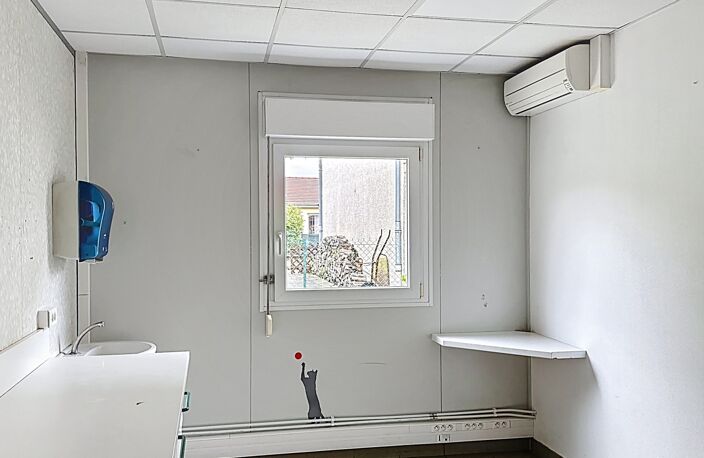 Vente Boutique/Local commercial 160 m&sup2; — photo 5