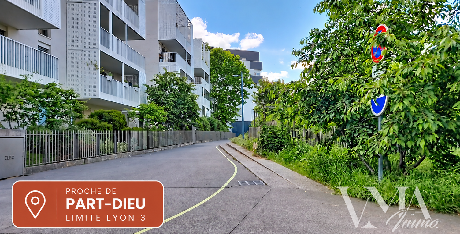 LYON 3 / PART-DIEU   T2 AVEC TERRASSE ET JARDIN — photo 1
