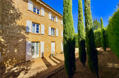 Maison individuelle en pierres dorées   350 m2 Saint-Germain — photo du bien