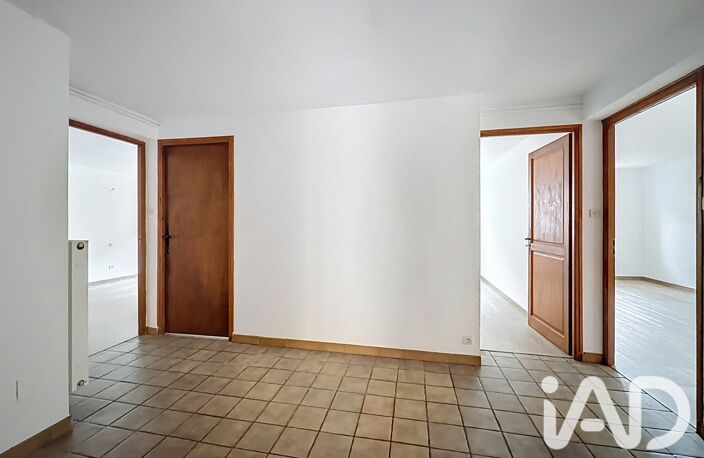 Location Appartement 4 pièces — photo 2