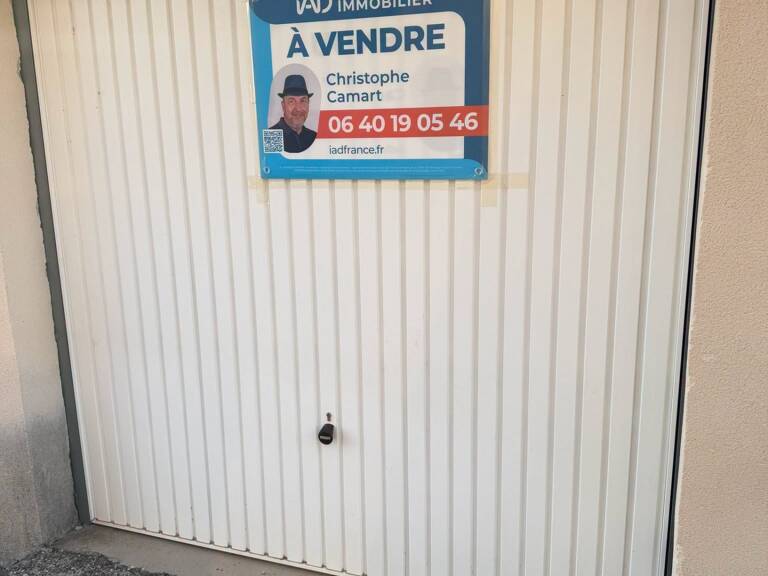 Vente Garage 15 m&sup2; — photo 1