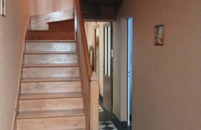 Vente Maison/villa 6 pièces — photo 2